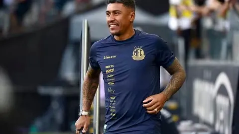 杨鸣：历经低谷逆袭，球队连战连胜冲进常规赛前四，队员们的表现值得自豪