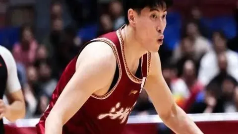 澳超激战正酣！麦克阿瑟FC客场出击，能否一扫败绩阴云，重振旗鼓？